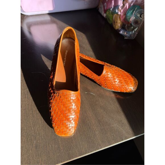Naturalizer Cognac Brown Basket Weave  Loafers sz 9 EUC - Picture 1 of 6